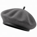 Béret taille unique en feutre gris style classique avec bordure noire